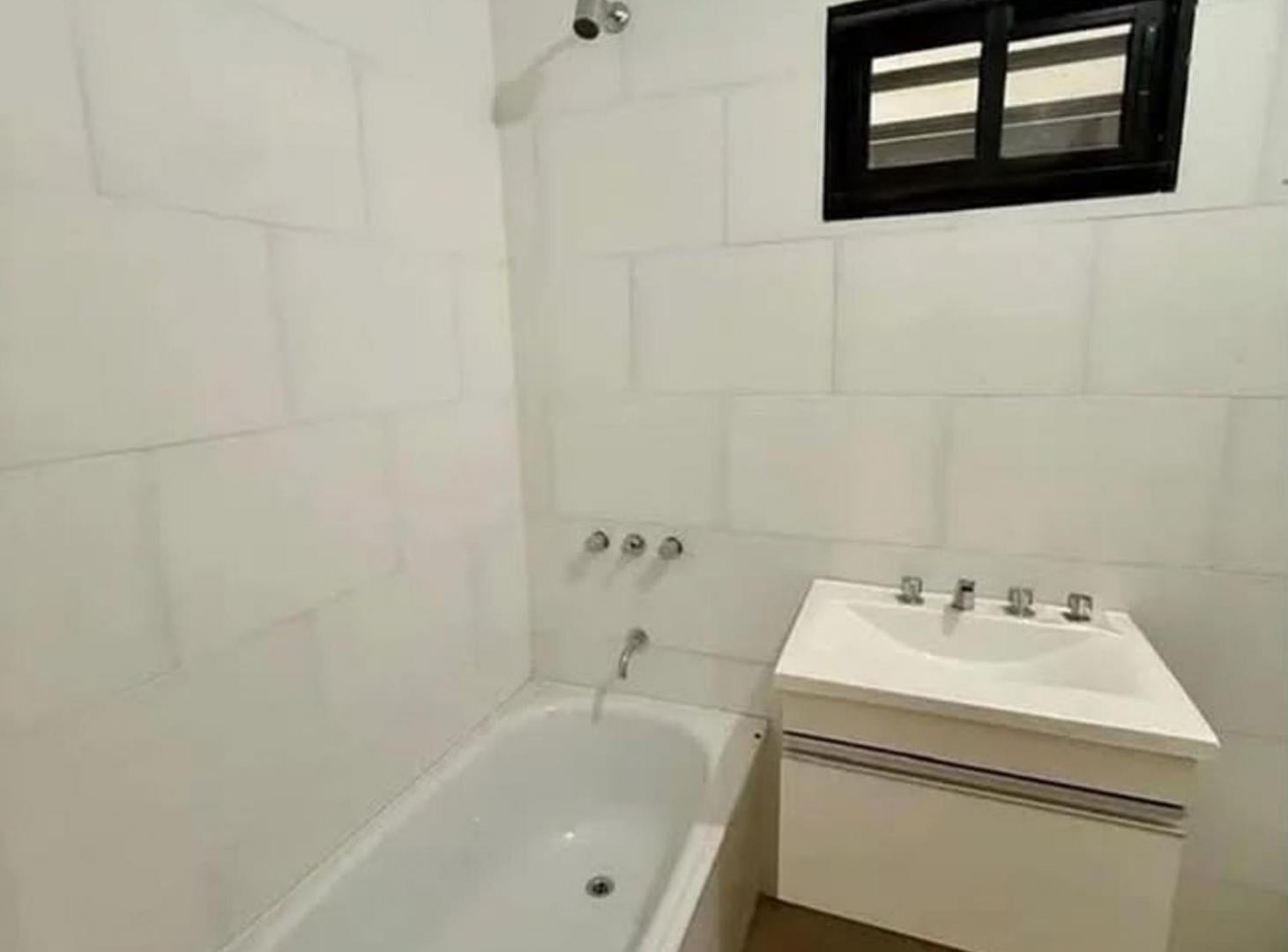 Foto de DEPARTAMENTO 2 AMB A ESTRENAR EN VENTA JOSE C PAZ, imagen 5