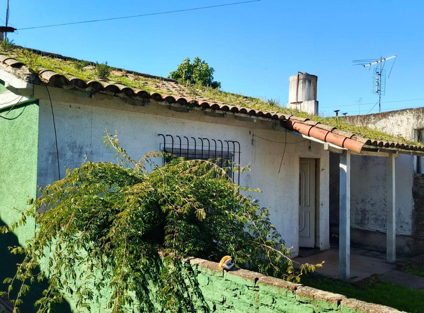 Foto de CASA MAS DEPTO. A REFACIONAR EN VENTA , CASTELAR, imagen 4
