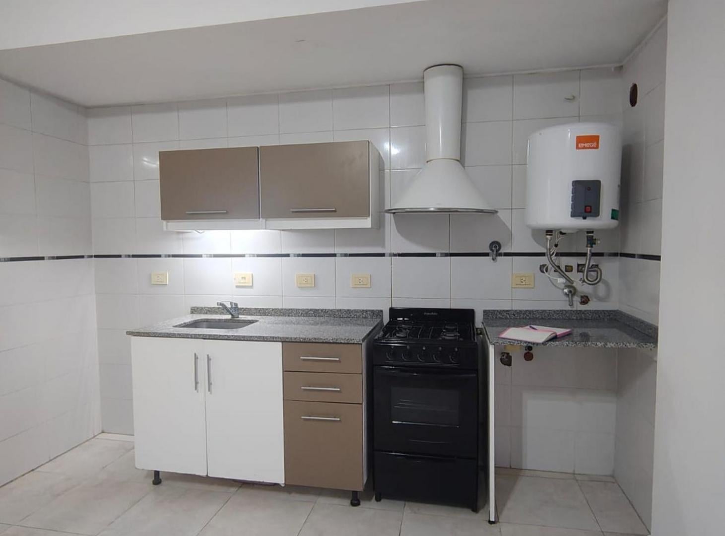 Foto de ALQUILER MONOAMBIENTE, SAN MIGUEL, CON COCHERA, imagen 1