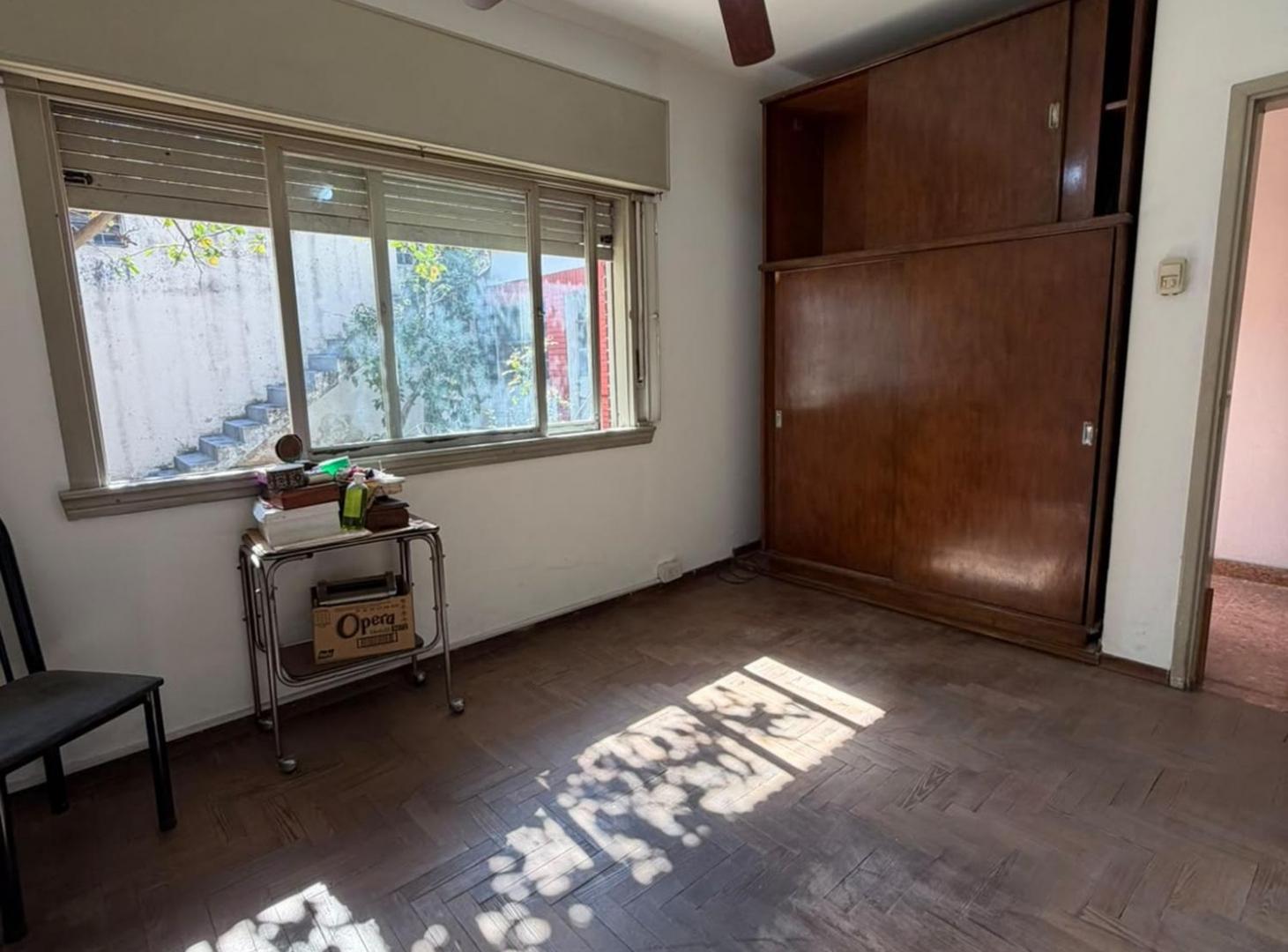 Foto de Locales+Vivienda+Potencial de desarrollo! AV.PERON, imagen 5