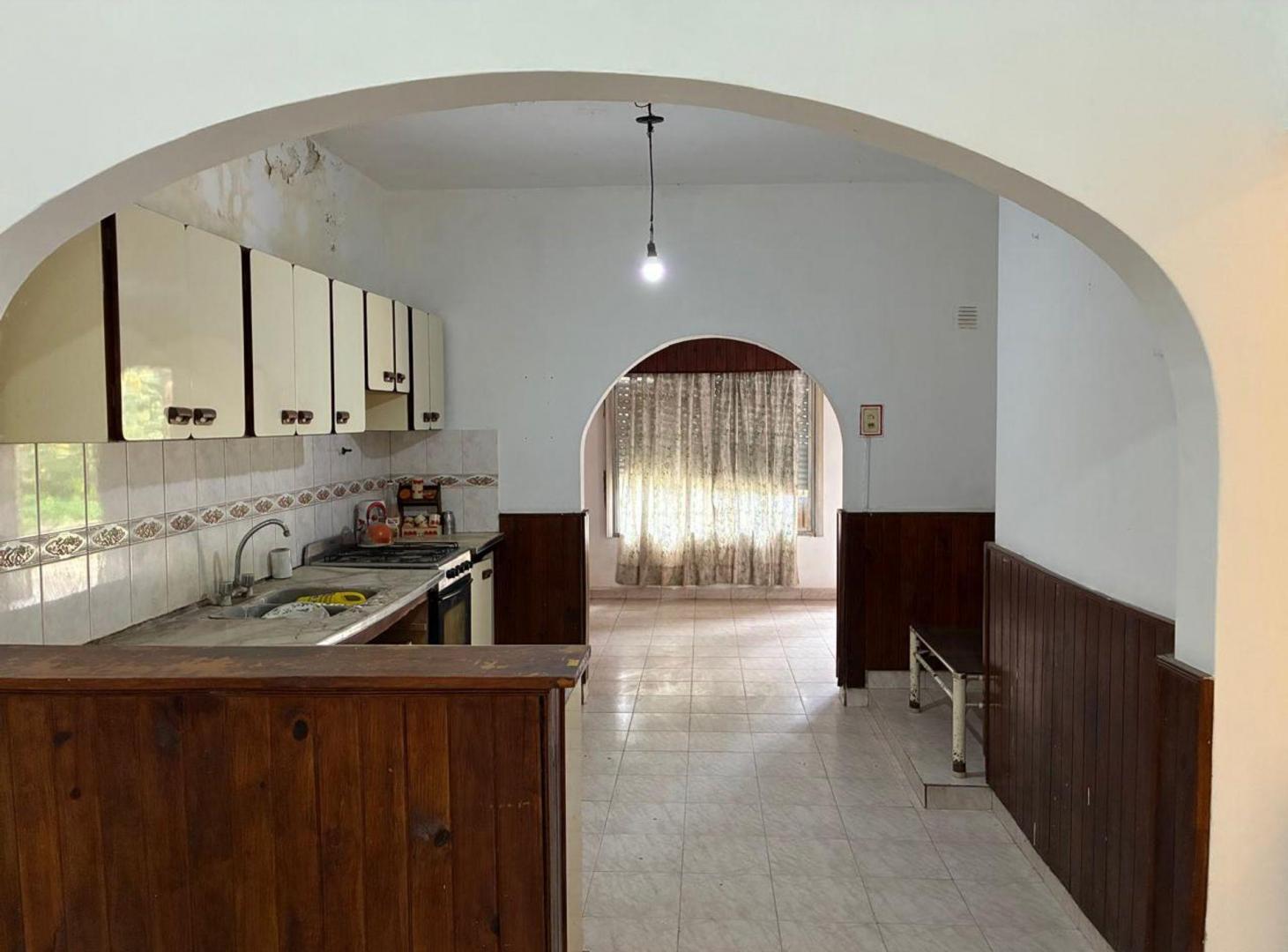 Foto de CASA 4 DORMITORIOS + AMPLIO LOTE – JOSÉ C. PAZ, imagen 4