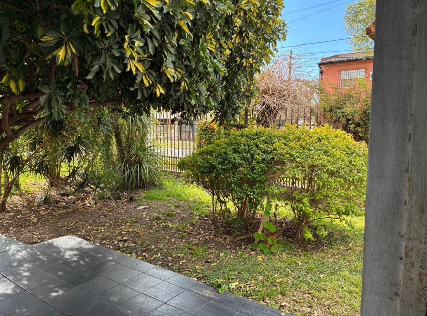 Foto de CASA 4 DORMITORIOS + AMPLIO LOTE – JOSÉ C. PAZ, imagen 3