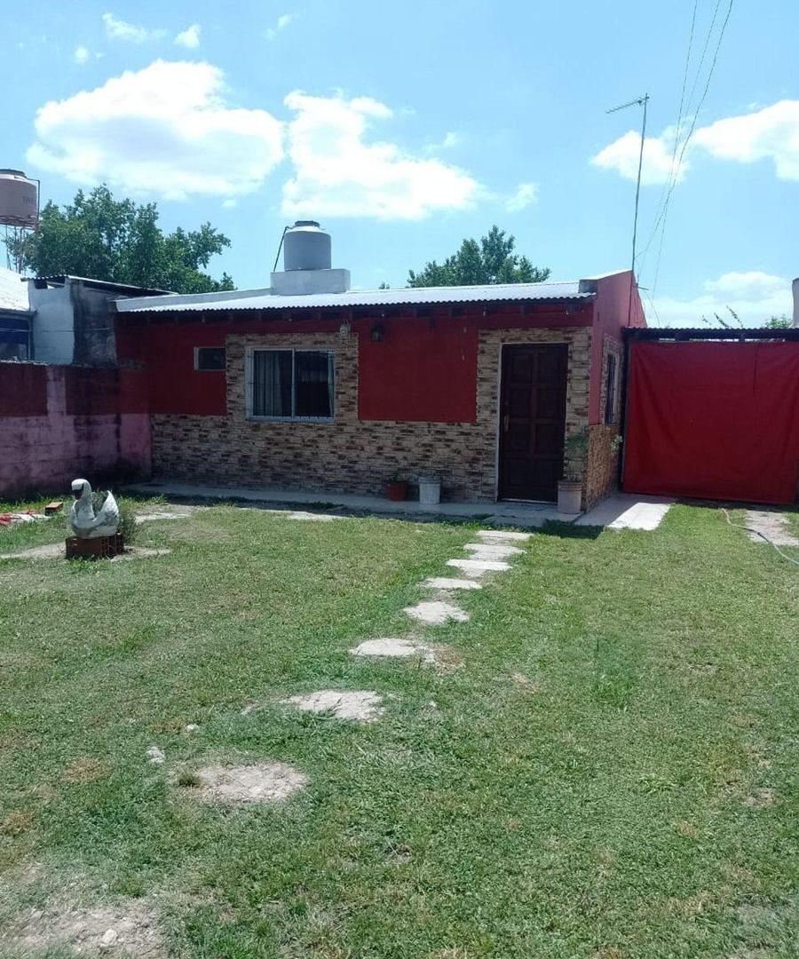 Foto de HERMOSA CASA EN TORTUGUITAS. AMPLIO PARQUE., imagen 1