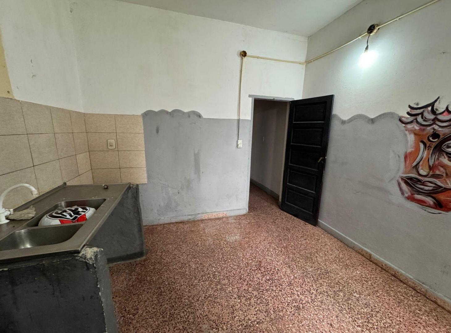 Foto de VENTA CASA + LOCAL + DEPTOS EN JOSE C PAZ- S.PAULA, imagen 3