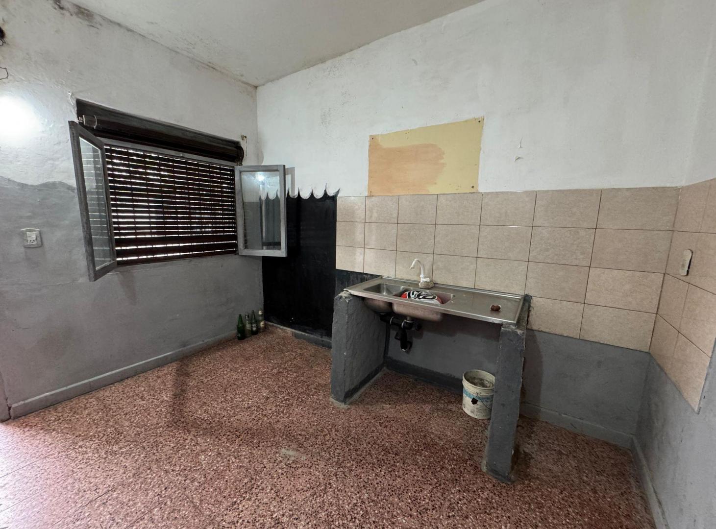 Foto de VENTA CASA + LOCAL + DEPTOS EN JOSE C PAZ- S.PAULA, imagen 1