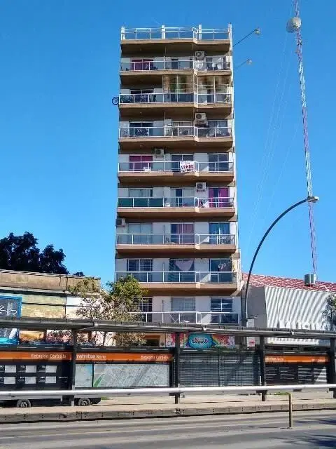 Av. Alberdi y Av. Carballo 1