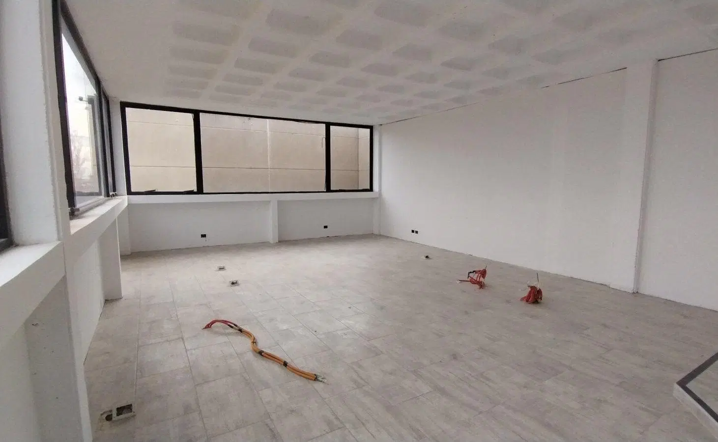 Oficinas en Fisherton Plaza 5