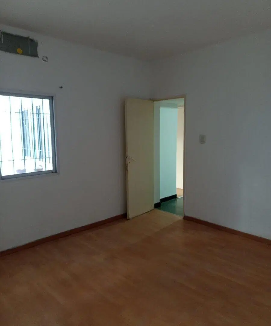 Interno único en Alberdi 2