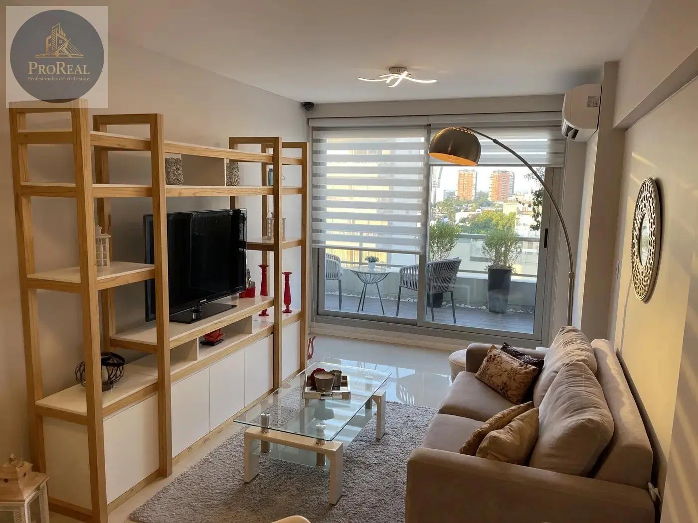 Exclusivo 2 ambientes amoblado, Piso alto, vista abierta y cochera cubierta 4