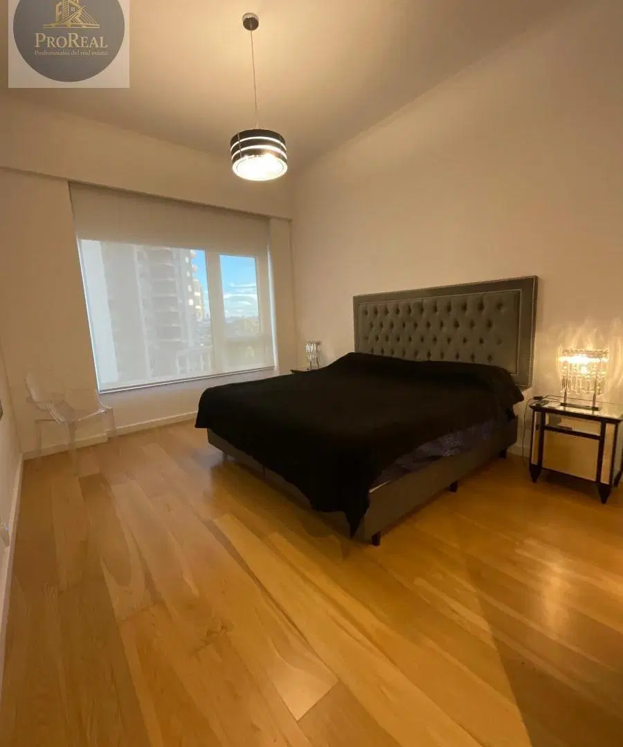 VENTA: Semipiso en ALVEAR TOWER. Decorado y amueblado 8