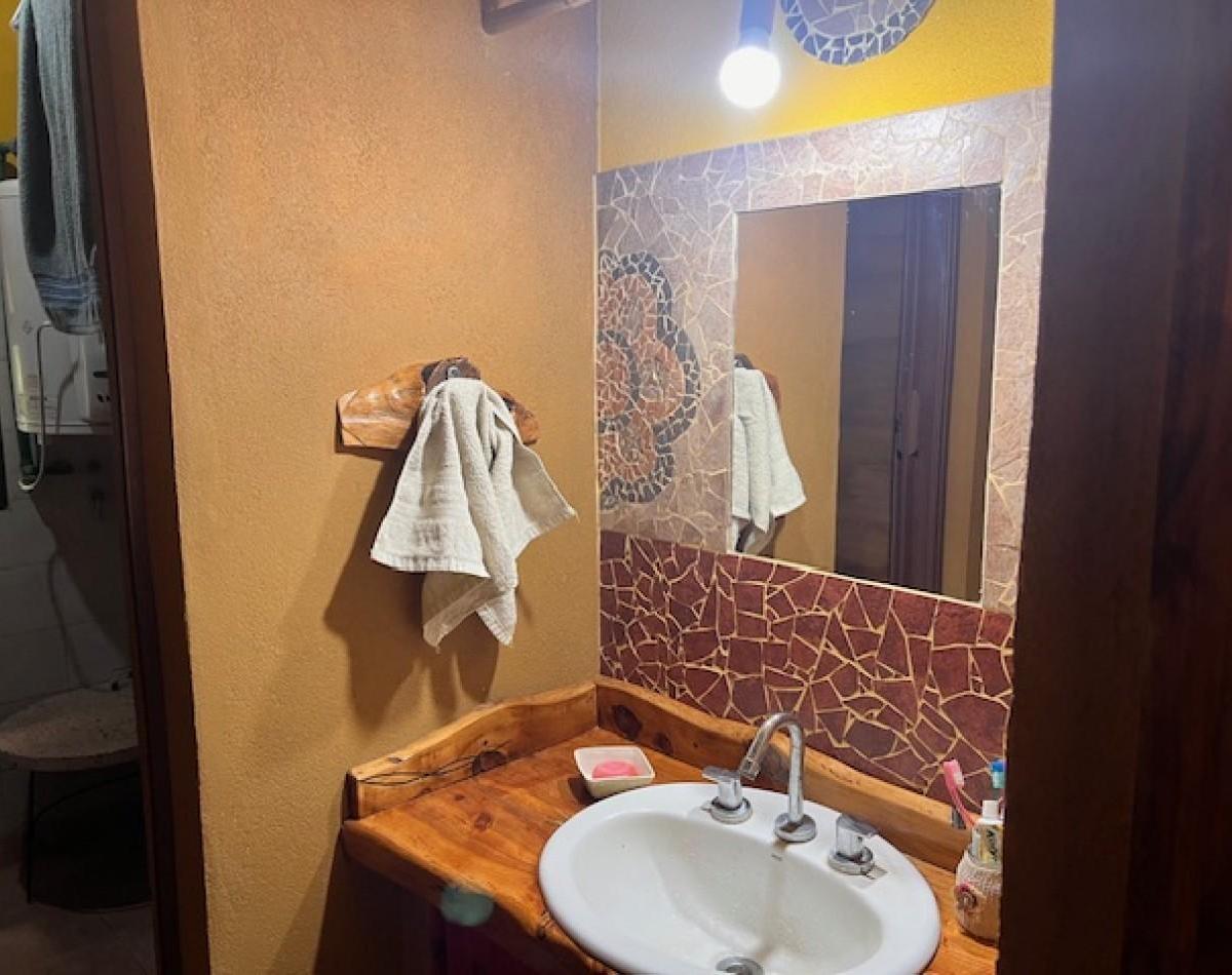Hermosa Casa en Venta con Lotes Que Forman Una Manzana! 5