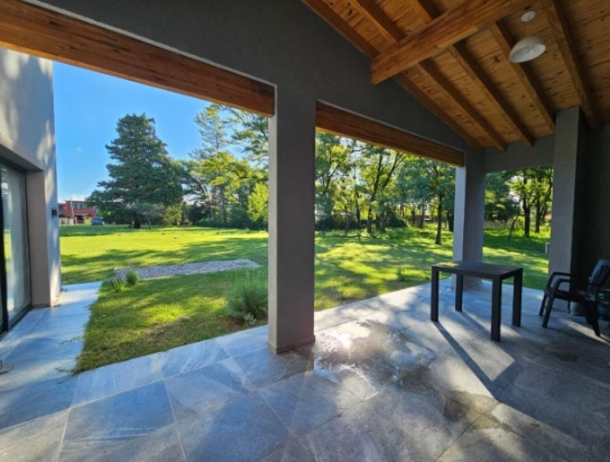 Foto de OPORTUNIDAD EN PUNTO CLARO - BARRIO PRIVAD, imagen 1