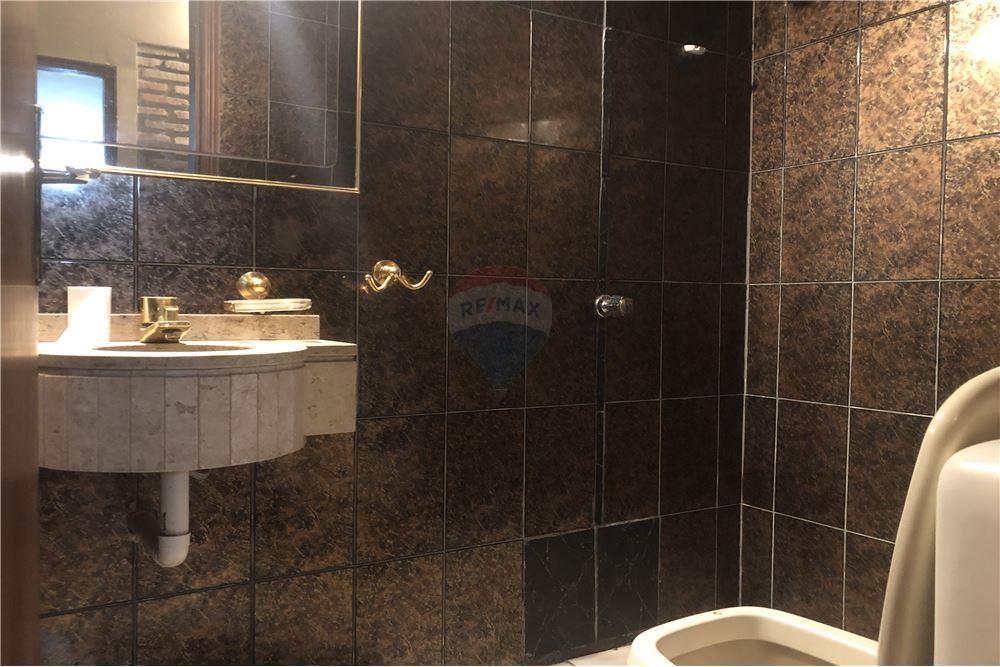 Vendo Casa en Barrio Mburicao - Asunciòn 1