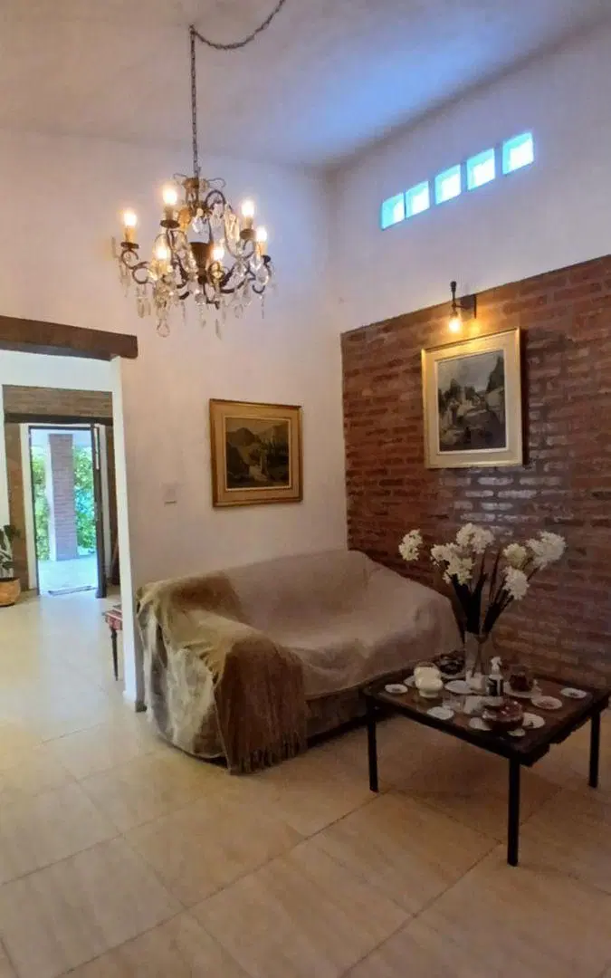 CASA EN VENTA 3 DOR TALAR DE MENDIOLAZA CON GRAN PARQUE Y PISCINA 2