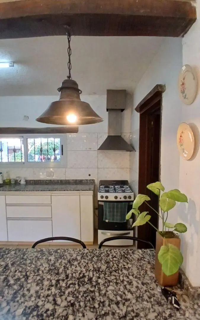CASA EN VENTA 3 DOR TALAR DE MENDIOLAZA CON GRAN PARQUE Y PISCINA 4