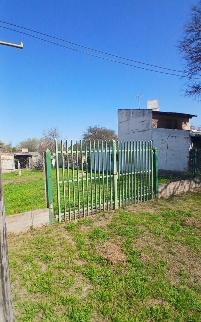 Foto de LOTE EN VENTA SOBRE AV. TISSERA + DPTO A TERMINAR – 380 M² – EL TALAR, imagen 2