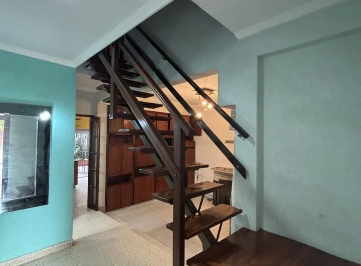 VENTA HERMOSA CASA EN LOMAS DE ZAMORA 5