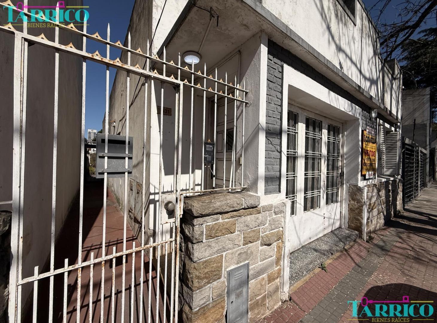 Foto de CASAS EN VENTA BANFIELD ESTE (2 PROPIEDADES), imagen 1