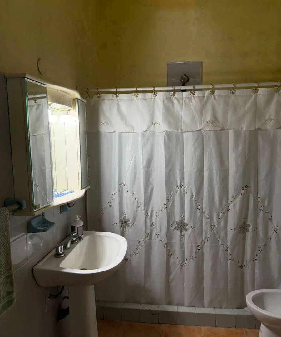 CASA 4 AMBIENTES Y QUINCHO - RAMOS MEJIA 5