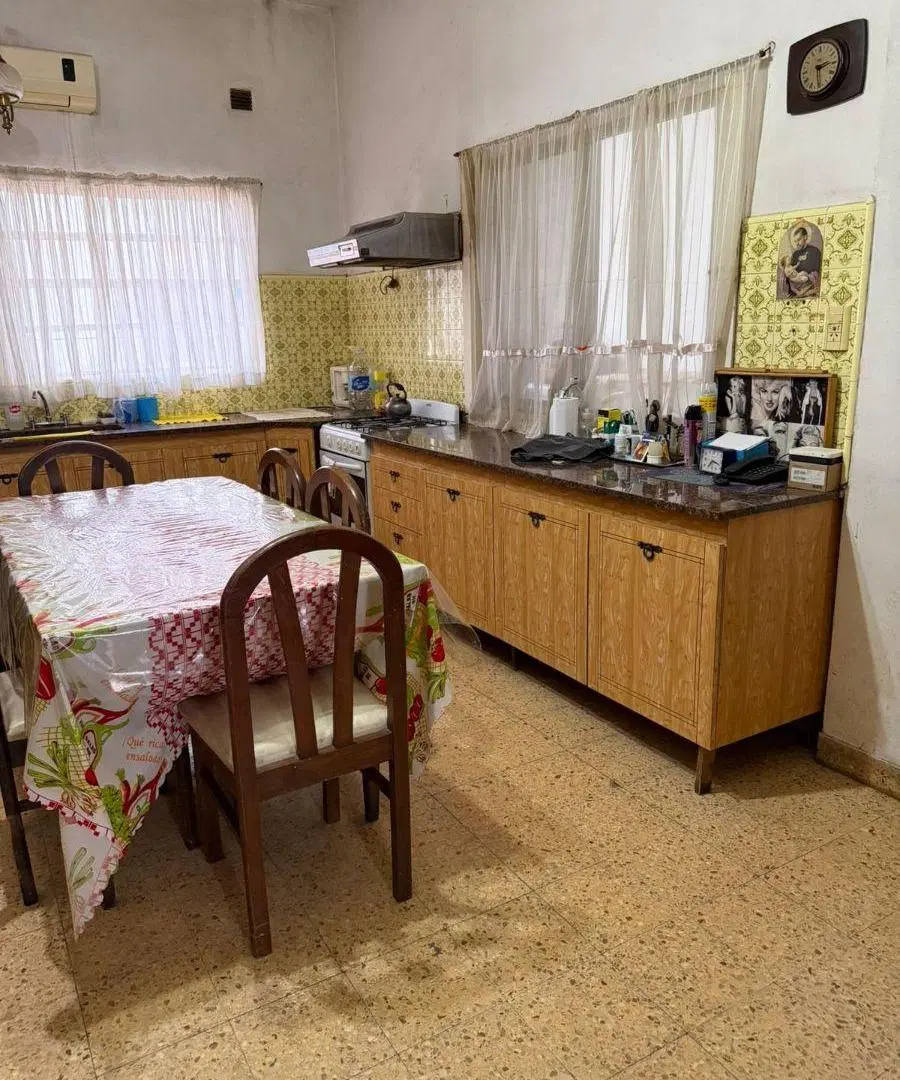 CASA 4 AMBIENTES Y QUINCHO - RAMOS MEJIA 4