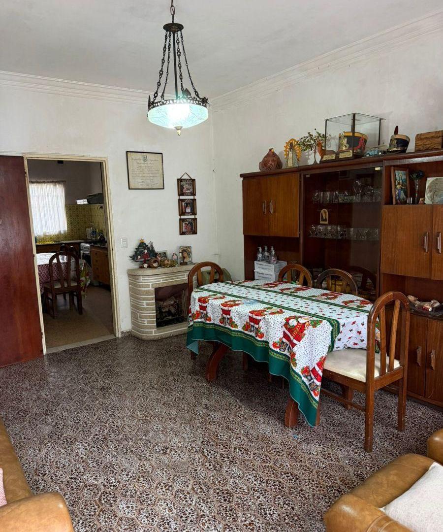 CASA 4 AMBIENTES Y QUINCHO - RAMOS MEJIA