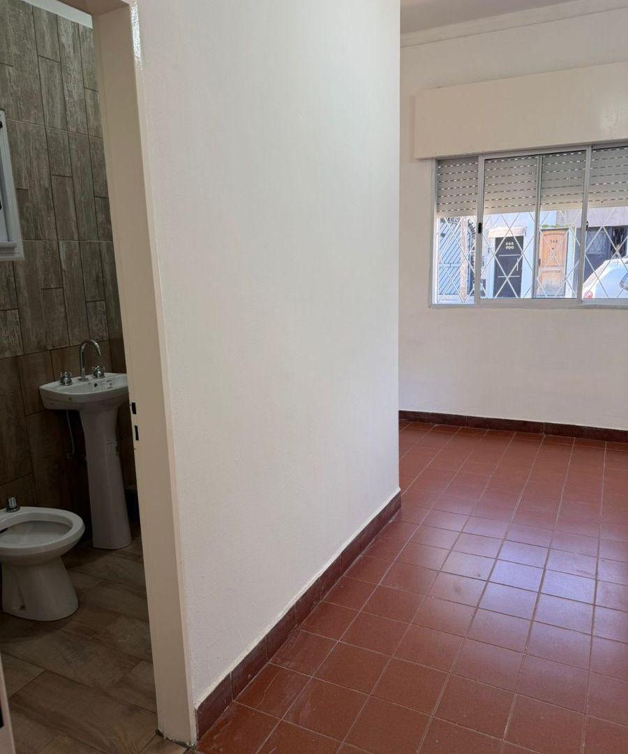 Foto de PH 3 AMBIENTES - EN ALQUILER - SIN EXPENSAS, imagen 3