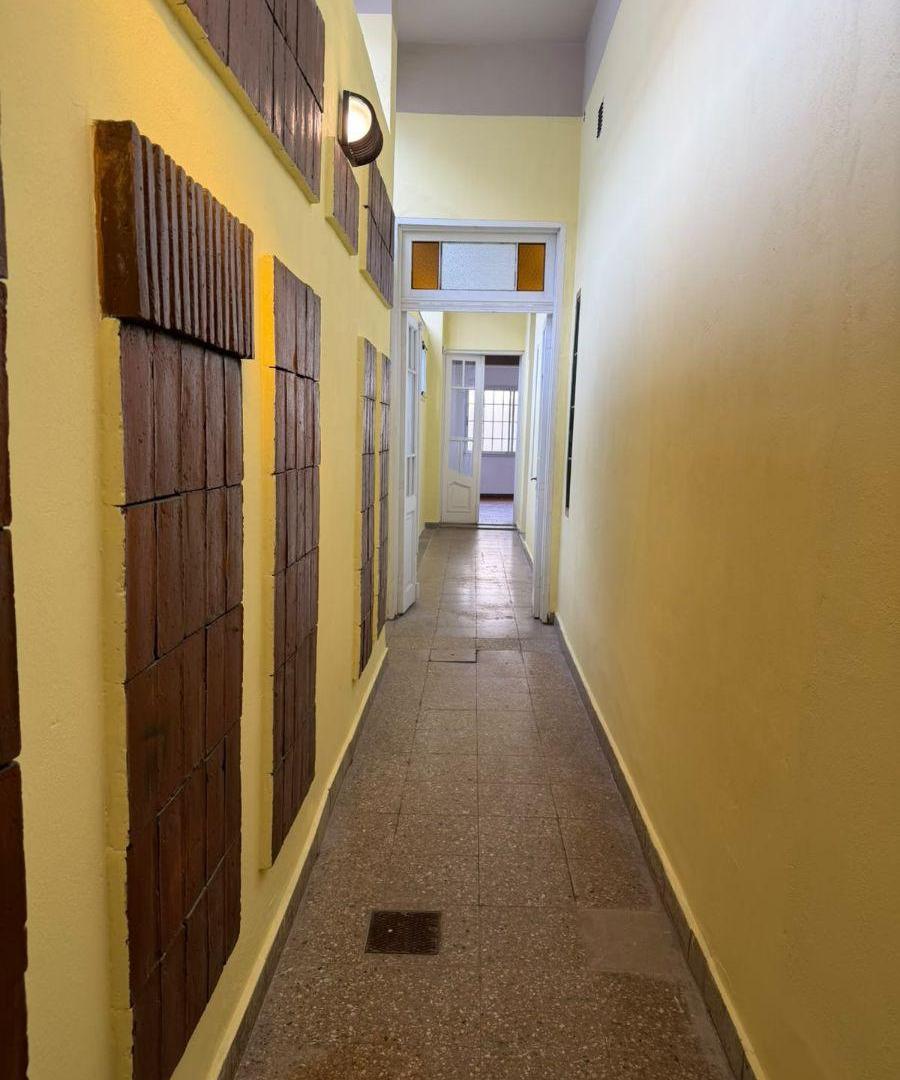 Foto de PH 3 Ambientes - en Alquiler - Sin Expensas, imagen 1