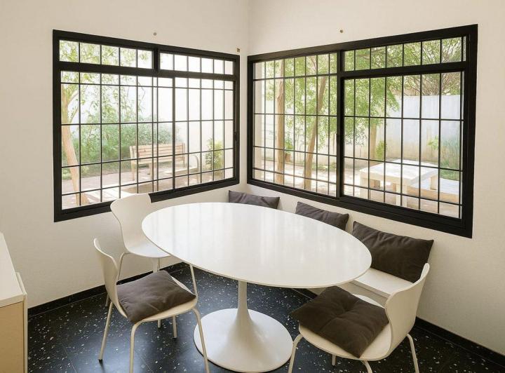 Casa 3 dormitorios c/Cochera y Jardín  Apto Créd 5