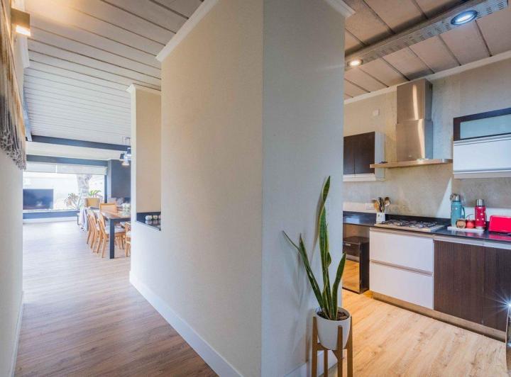 CASA 4 AMB VENTA EN BELLA VISTA BARRIO CON PORTON 1