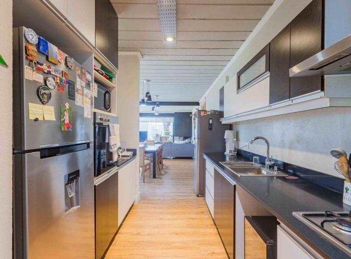 CASA 4 AMB VENTA EN BELLA VISTA BARRIO CON PORTON 2
