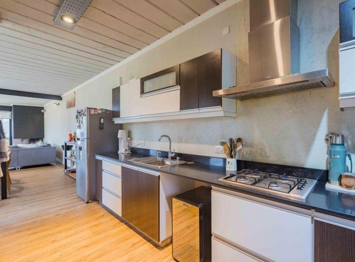 CASA 4 AMB VENTA EN BELLA VISTA BARRIO CON PORTON 4