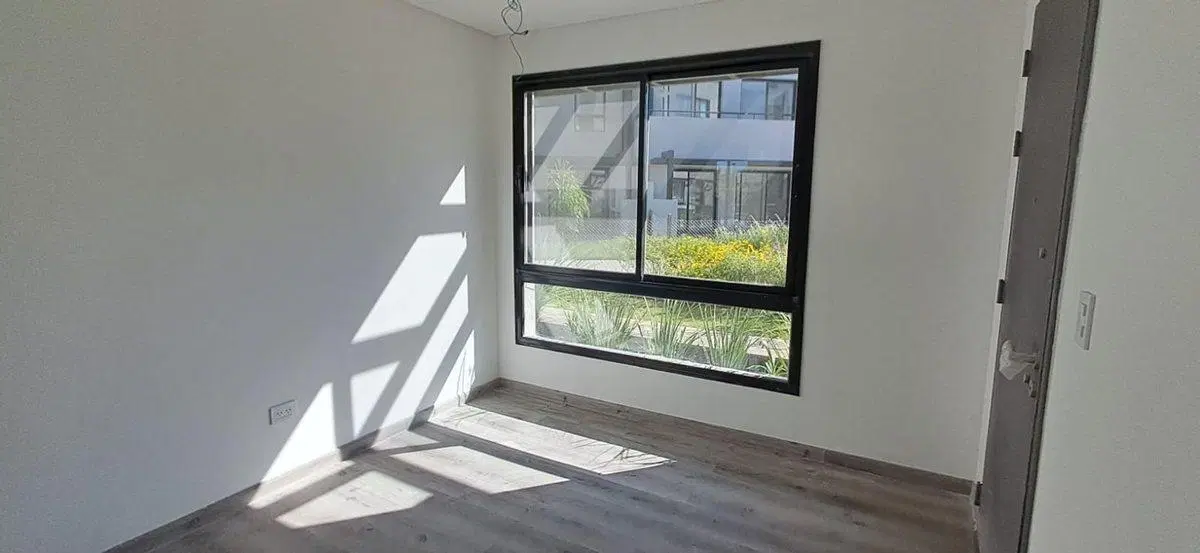 DEPTO DUPLEX 4 AMB EN VENTA EN NORDELTA C/JARDÍN 3