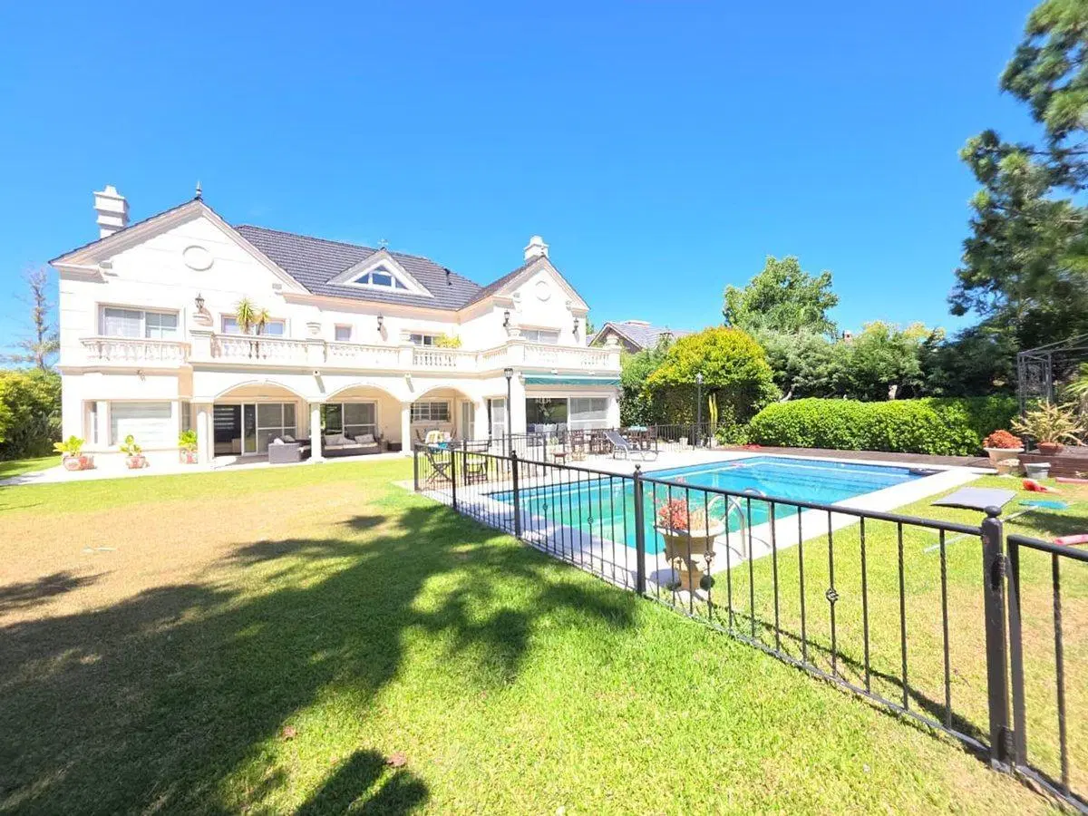VENTA CASA 6 AMB CLUB DE CAMPO HACOAJ LOTE 1000 M2 4
