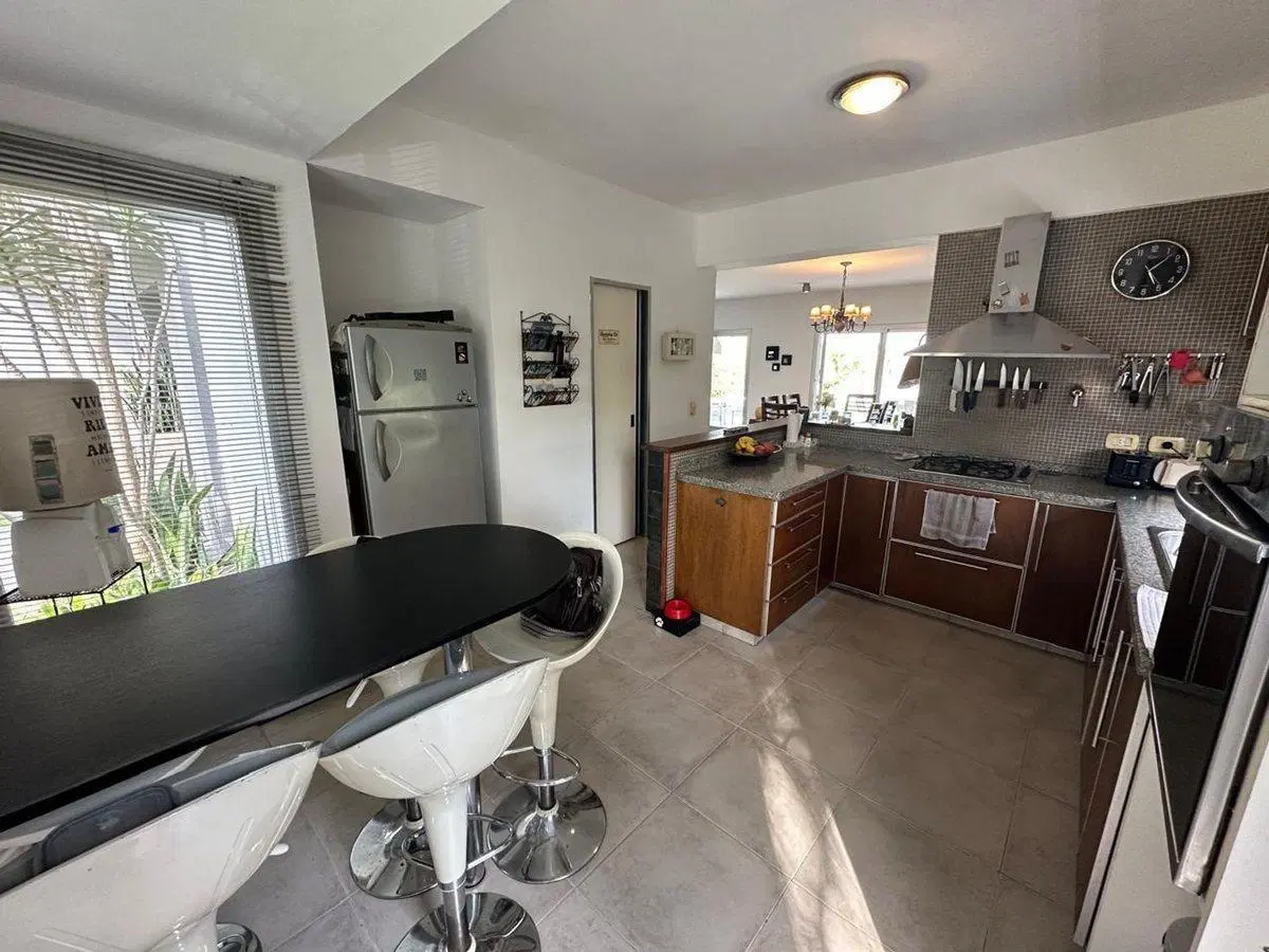 CASA EN VENTA SAN ISIDRO LABRADOR AL LAGO CENTRAL 2