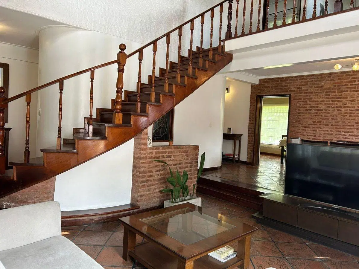 Casa 4 amb VENTA en Ituzaingó C/parque y pileta 5