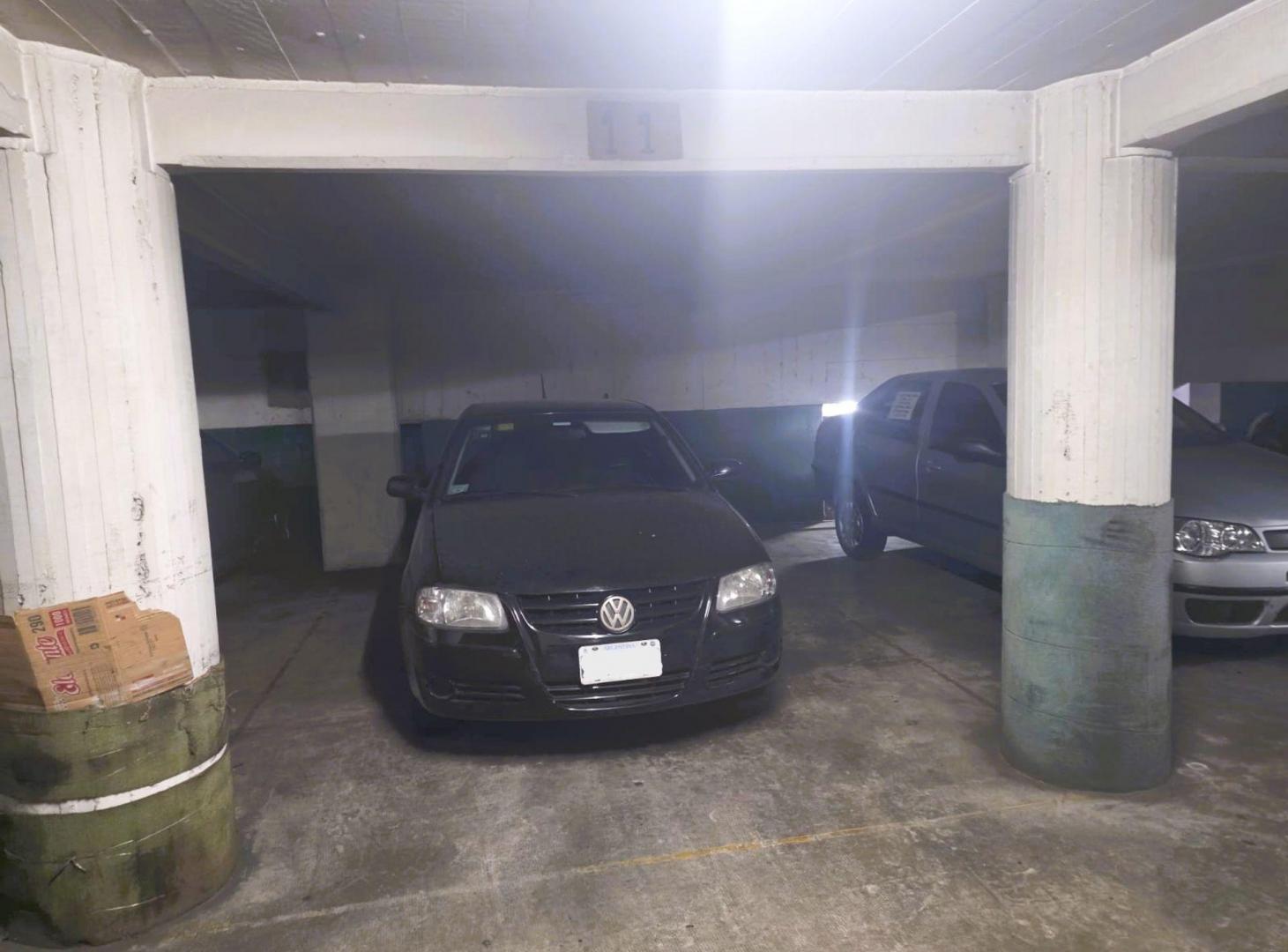COCHERA VENTA ZONA ONCE en Edificio Escrituradas