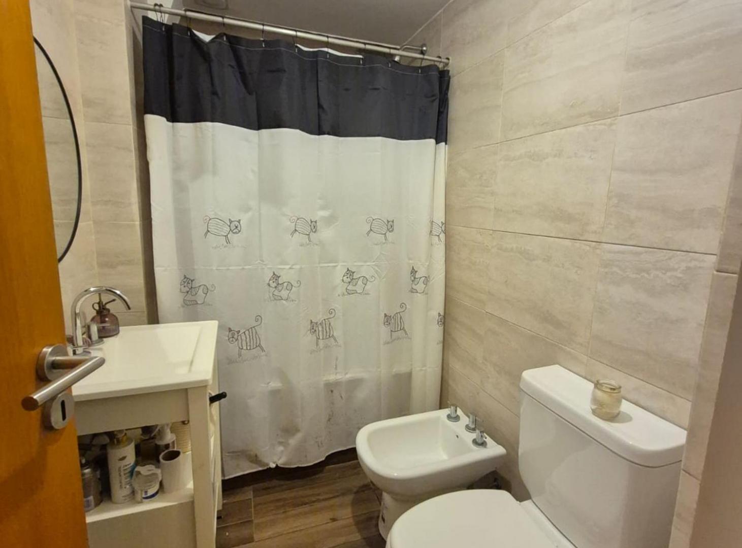 VENTA DEPARTAMENTO MONO AMBIENTE MORON. SEMI NUEVO