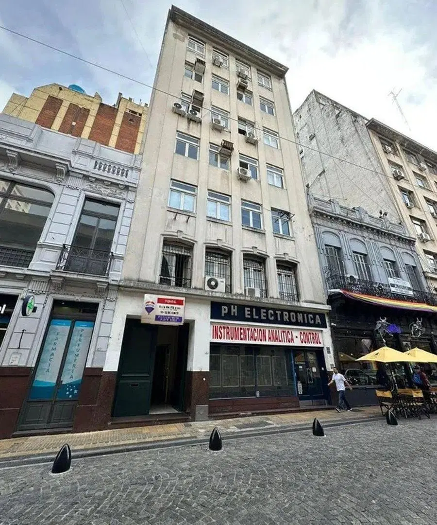 Alquiler Excelentes Oficinas 40 m² Frente y Contra 3