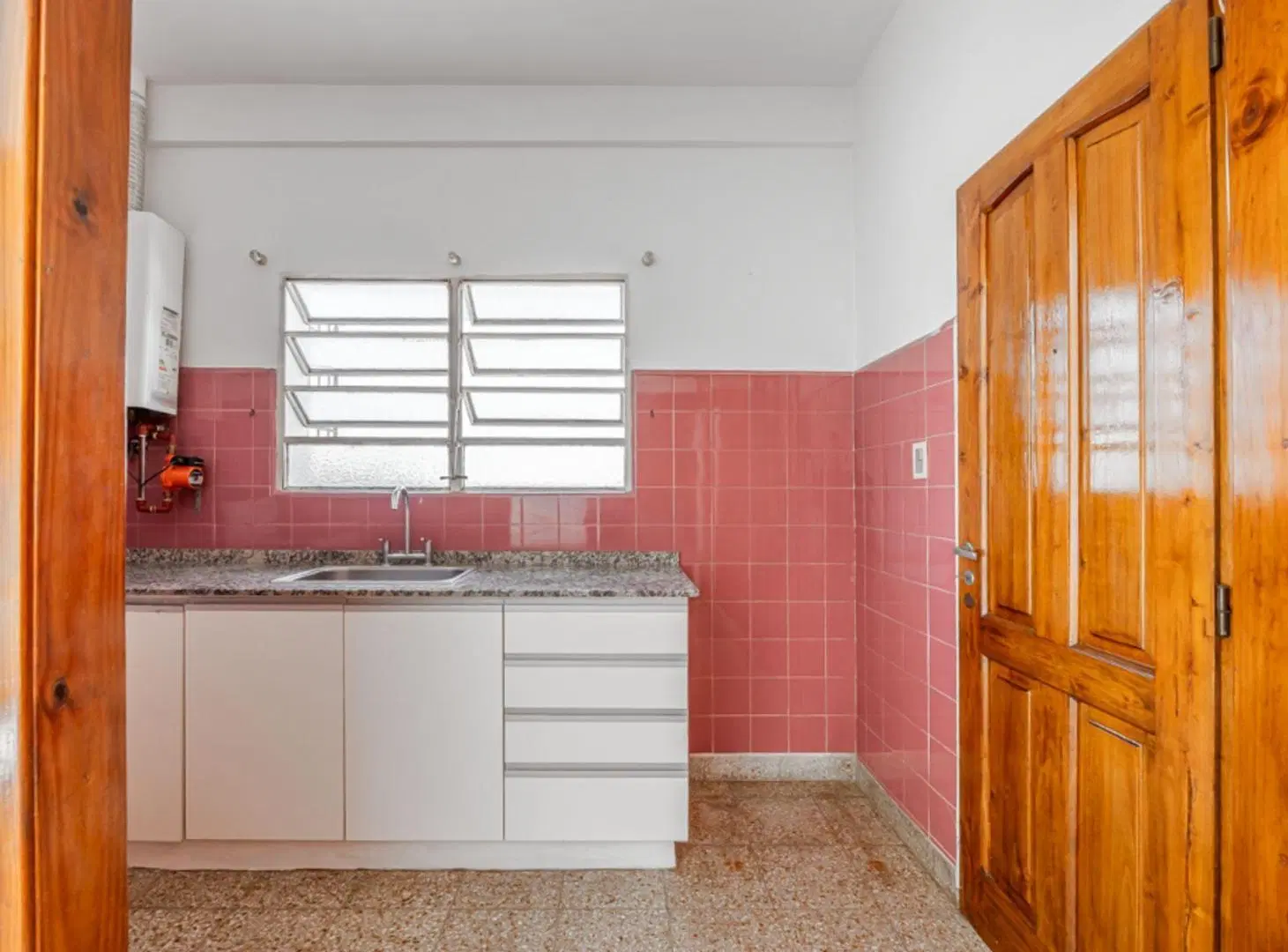 OPORTUNIDAD! CASA TIPO PH 3 AMB.  APTO A CRÉDITO 4