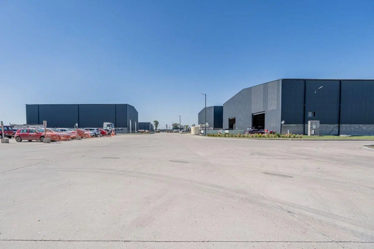 ALQUILER-NAVE AAA- AESTRENAR-R25 PARQUE INDUSTRIAL 3
