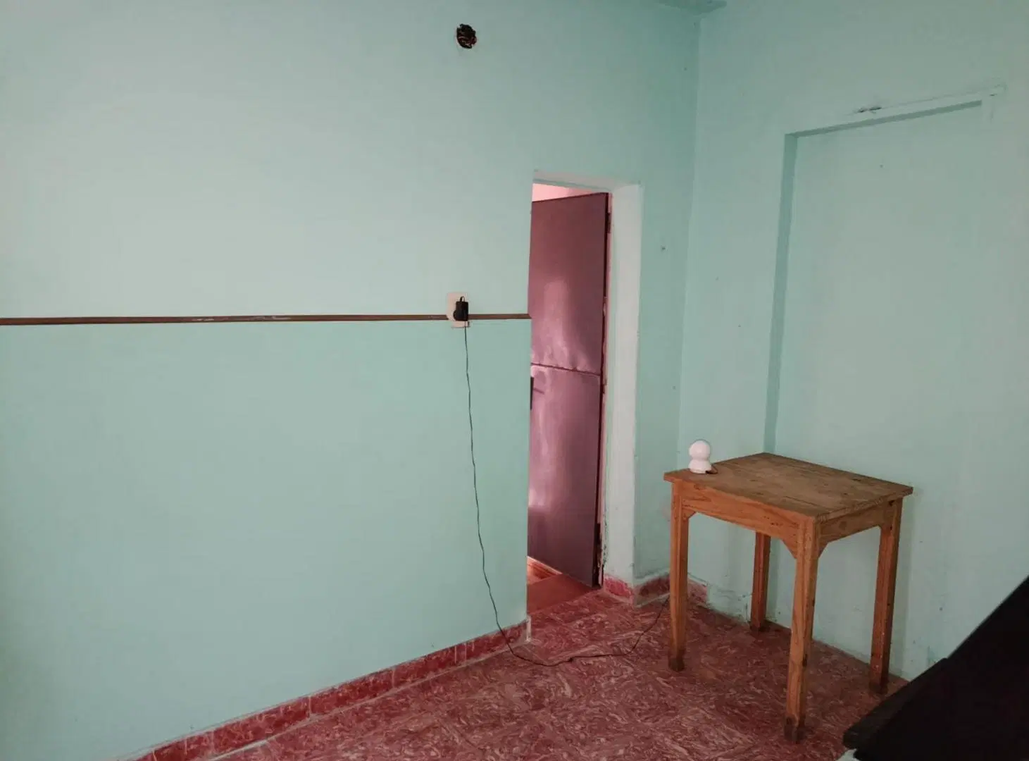 VENTA CASA 3 AMB. + DEPTO. 2 AMB A REFACCIONAR! 4