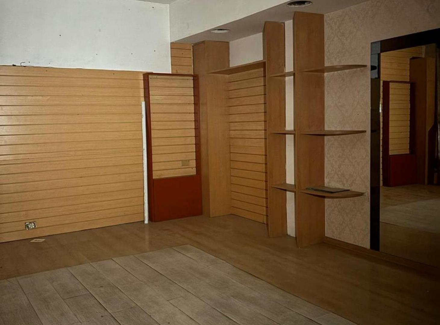 LOCAL COMERCIAL EN ALQUILER – FLORIDA 670, RETIRO