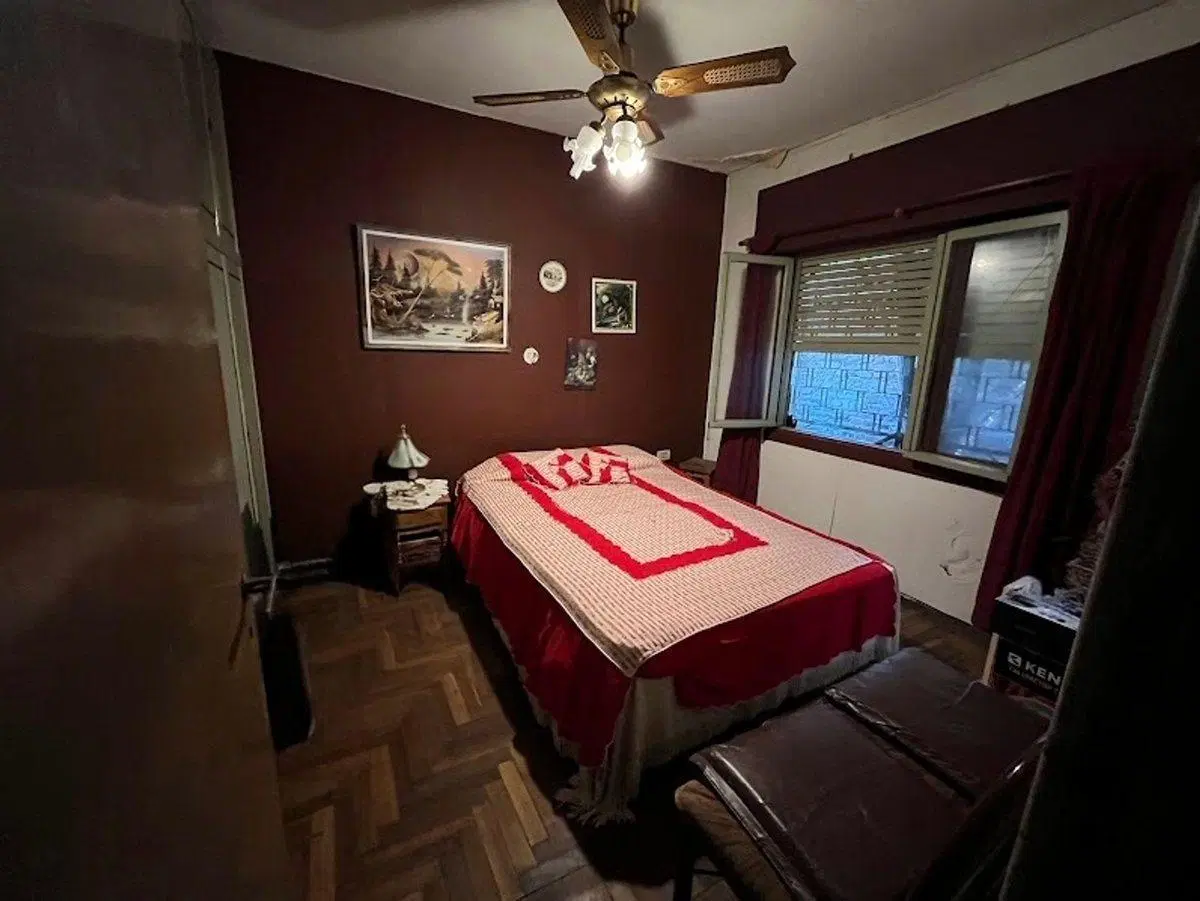CASA EN VENTA EN TIGRE, OPORTUNIDAD! 2