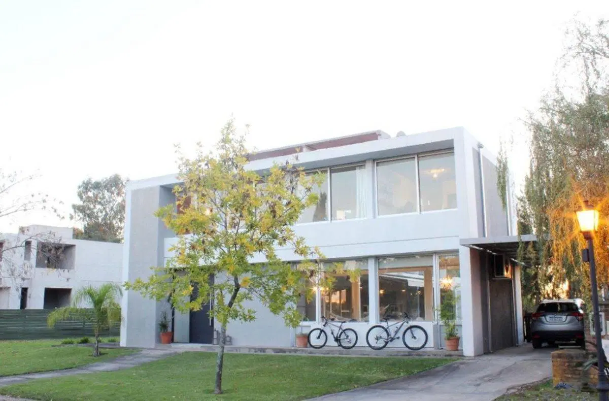 casa moderna hormigon con increible vistas 2