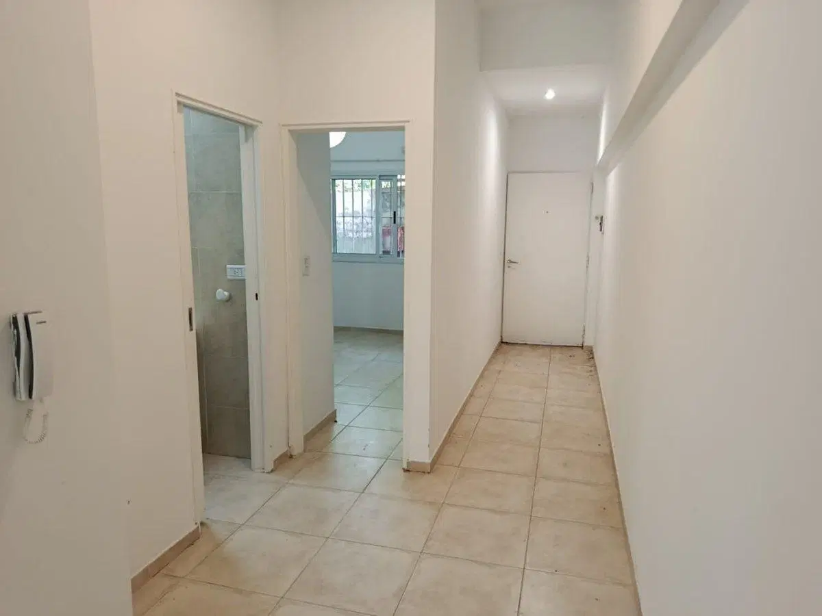 DEPTO 2 AMB EN VENTA EN PILAR CON JARDIN Y COCHERA 3