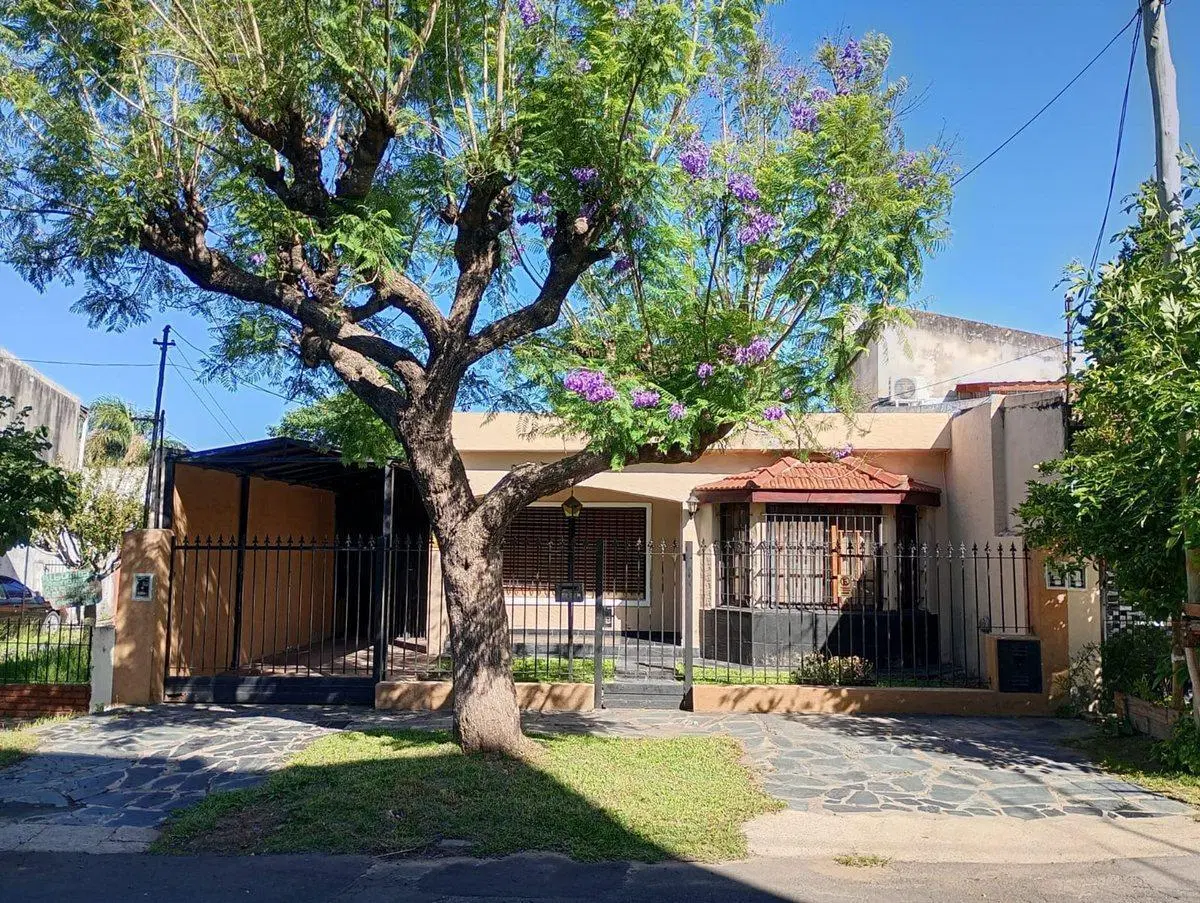 Casa en VENTA en Gral Pacheco C/PILETA y PARRILLA 3