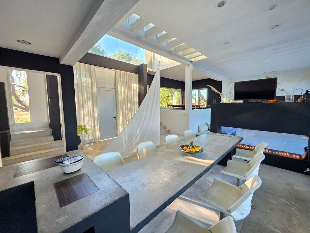 Foto de VENTA CASA 5 AMB AL AGUA AMARRA S. ISIDRO LABRADOR, imagen 2