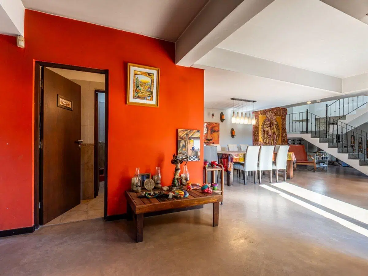 CASA 5 AMB. VENTA EN TIGRE, RAPIDA SALIDA A ACCESO 4