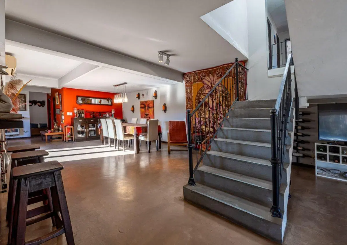 CASA 5 AMB. VENTA EN TIGRE, RAPIDA SALIDA A ACCESO 8