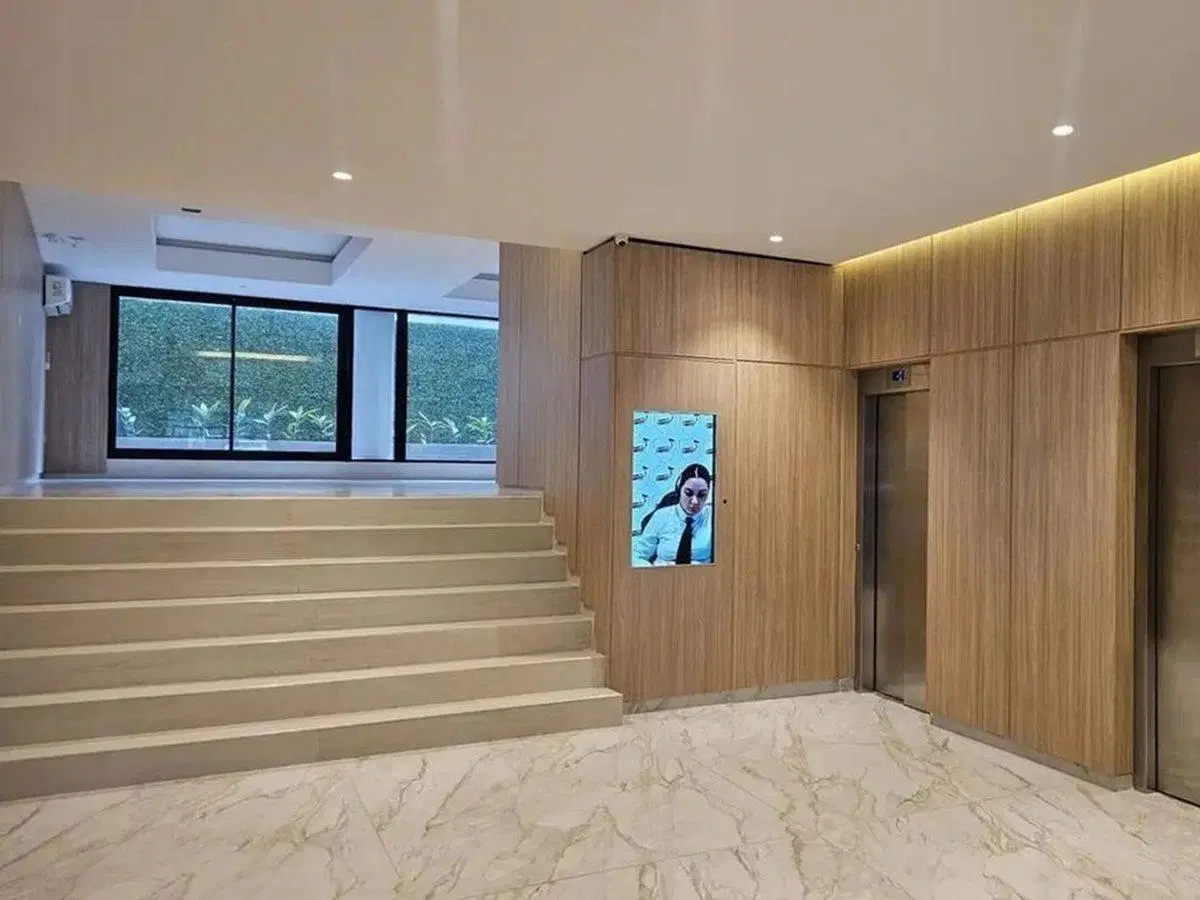Venta de COCHERA Av. San Juan 4
